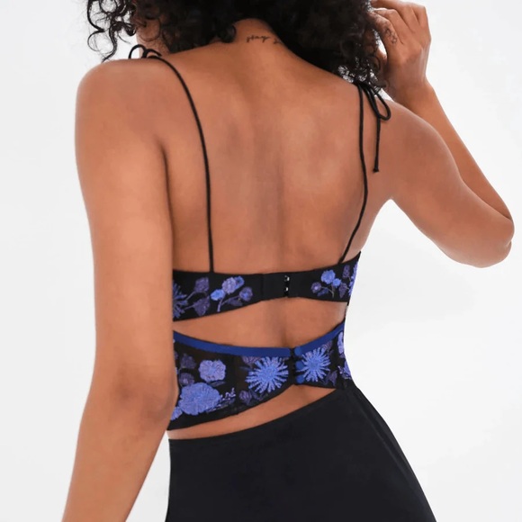 FL&L KAYLEE CROP TOP NWOT - Picture 3 of 11